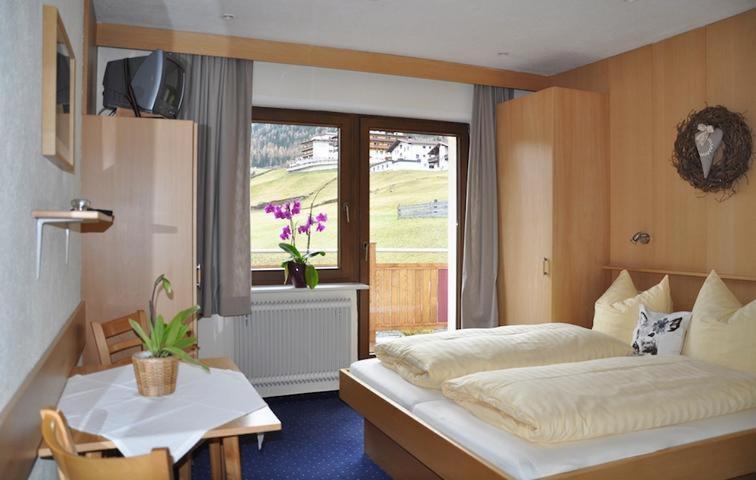Haus Leo Apartment Solden Room photo